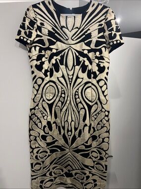 Naeem Khan Black and Gold Short-Sleeve Patterned Midi Dress
